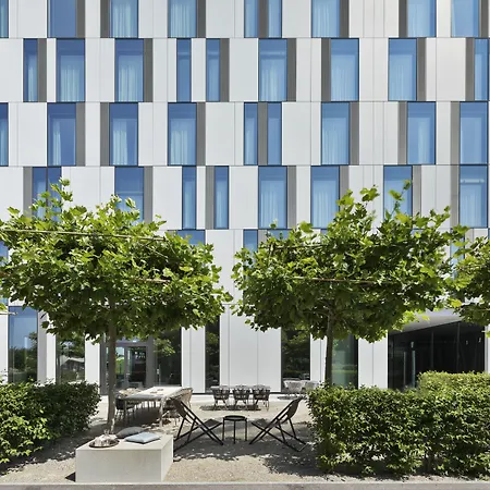 Stellaris 3* Garching bei München