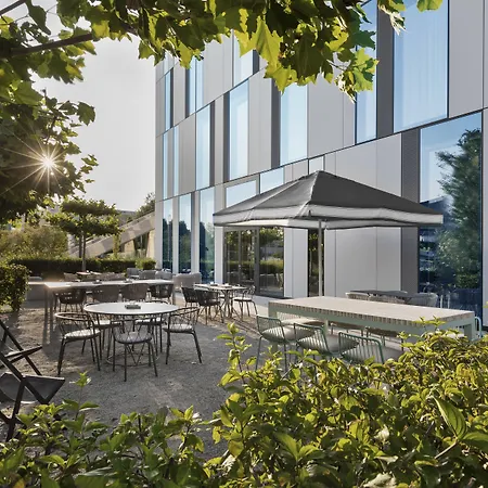 Stellaris Apartahotel 3*
